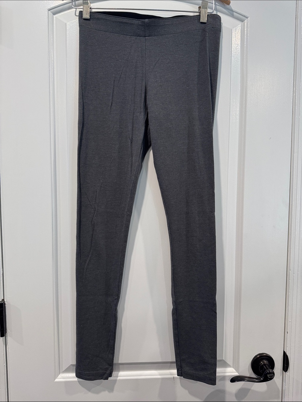 Aeropostale Gray leggings Size Medium